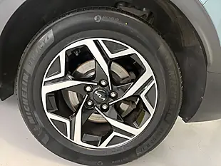 Used 2022 Kia Sportage 2 Grey - Interior and Exterior details 9