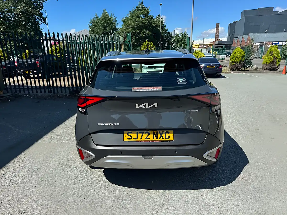 Used 2022 Kia Sportage 2 Grey - Interior and Exterior details 12