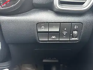 Used 2022 Kia Sportage 2 White - Interior and Exterior details 14