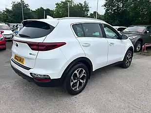 Used 2022 Kia Sportage 2 White - Interior and Exterior details 3