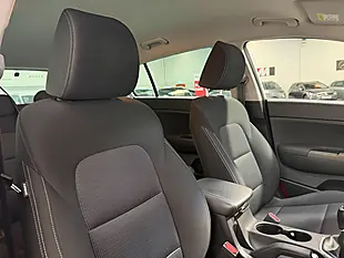 Used 2022 Kia Sportage 2 White - Interior and Exterior details 12