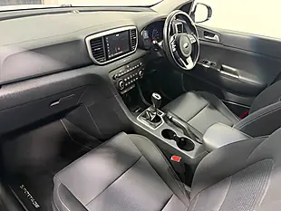 Used 2022 Kia Sportage 2 White - Interior and Exterior details 13