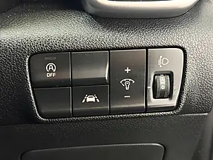 Used 2022 Kia Sportage 2 White - Interior and Exterior details 19