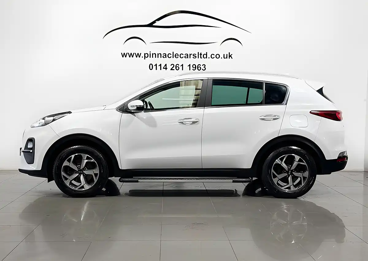 Used 2022 Kia Sportage 2 White - Interior and Exterior details 5