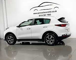 Used 2022 Kia Sportage 2 White - Interior and Exterior details 6