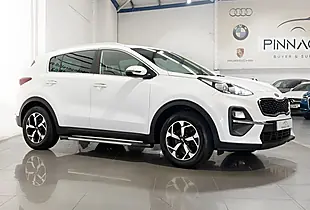 Used 2022 Kia Sportage 2 White - Interior and Exterior details 8