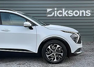 Used 2022 Kia Sportage 4 White - Interior and Exterior details 3