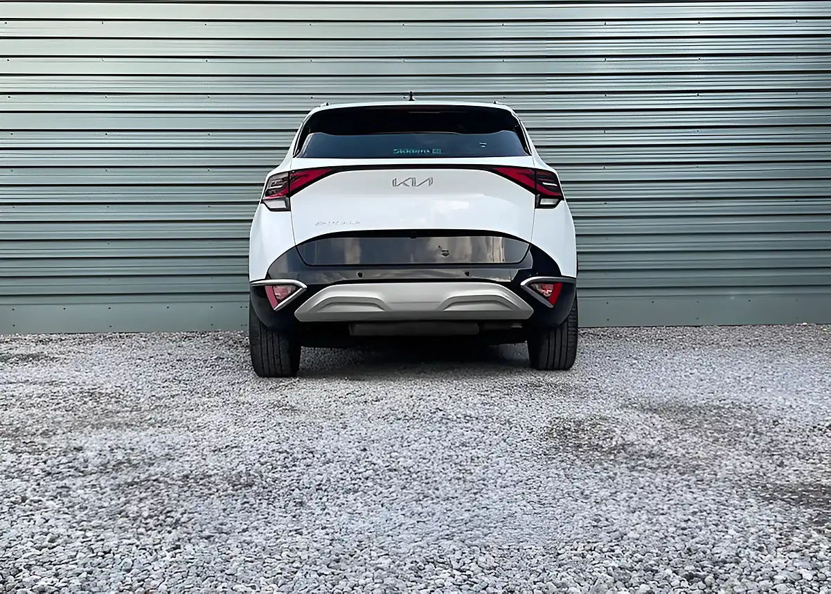 Used 2022 Kia Sportage 4 White - Interior and Exterior details 7