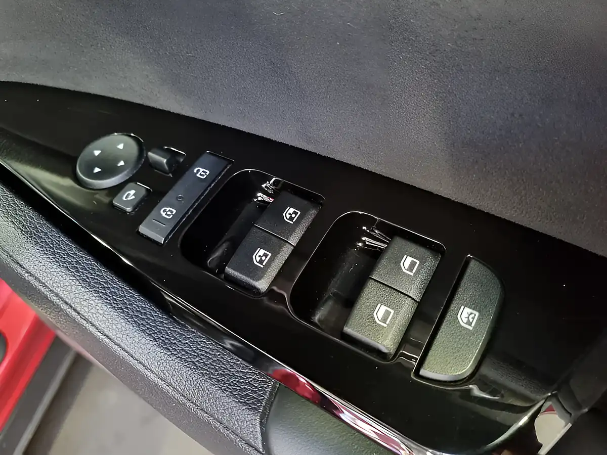 Used 2022 Kia Sportage GT-Line S Red - Interior and Exterior details 13