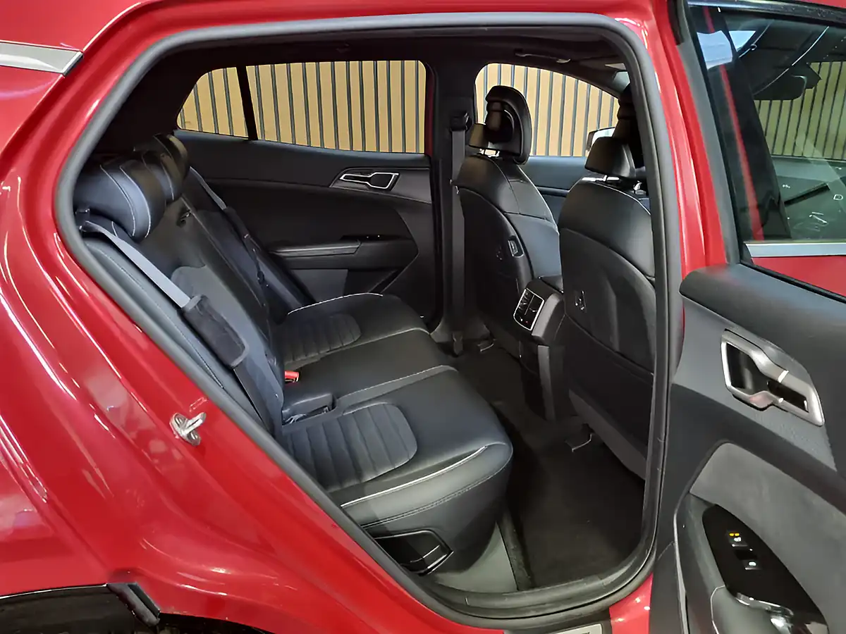 Used 2022 Kia Sportage GT-Line S Red - Interior and Exterior details 17
