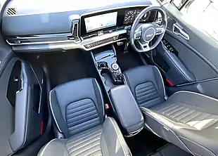 Used 2022 Kia Sportage GT-Line S White - Interior and Exterior details 13