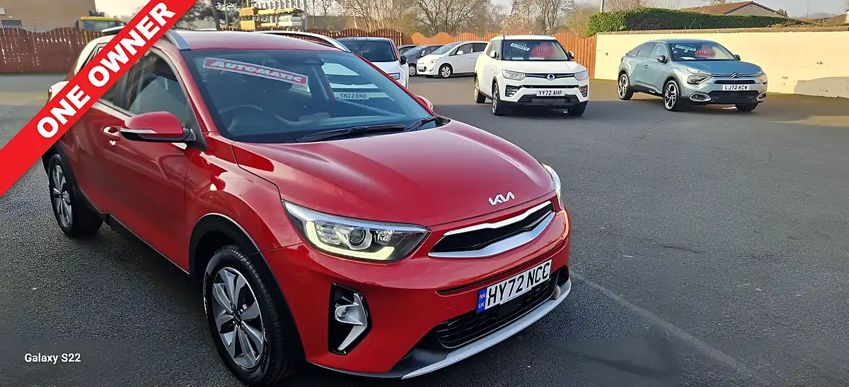 Used 2022 Kia Stonic 2 Red - Interior and Exterior details 3