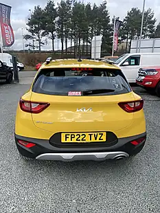 Used 2022 Kia Stonic 2 Yellow - Interior and Exterior details 3