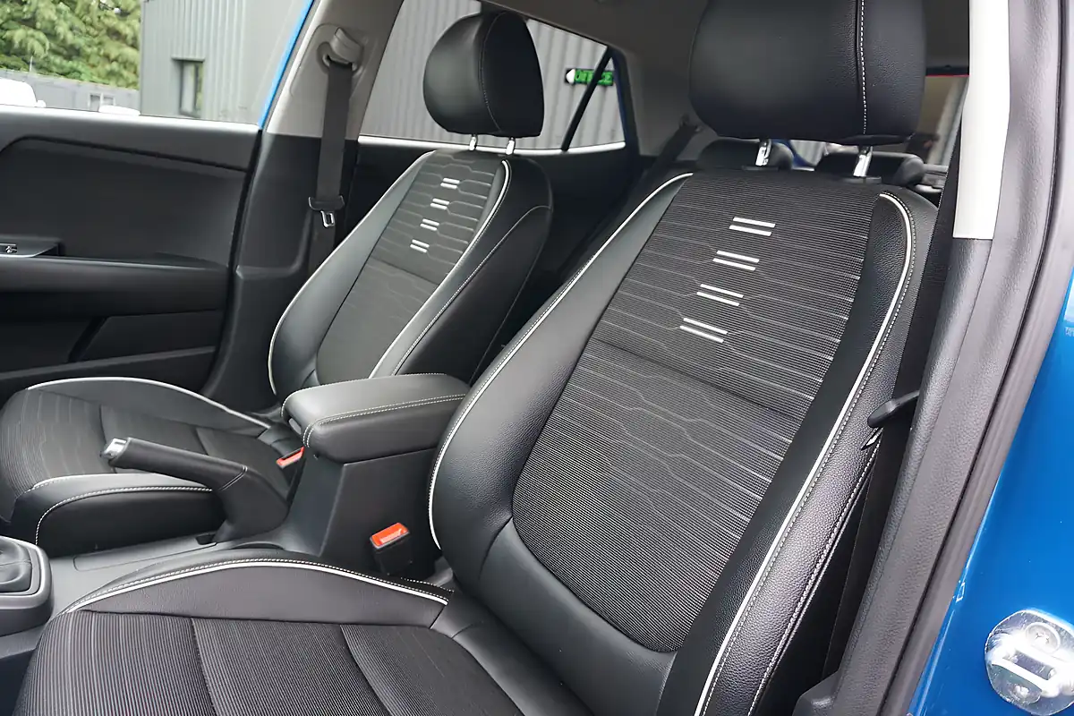 Used 2022 Kia Stonic GT-Line Blue - Interior and Exterior details 11
