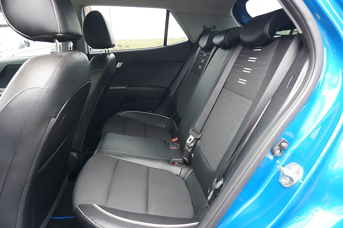 Used 2022 Kia Stonic GT-Line Blue - Interior and Exterior details 15