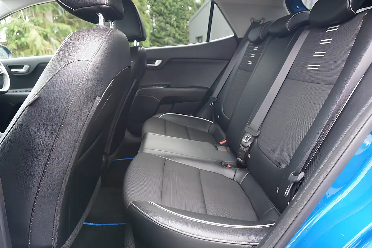 Used 2022 Kia Stonic GT-Line Blue - Interior and Exterior details 16
