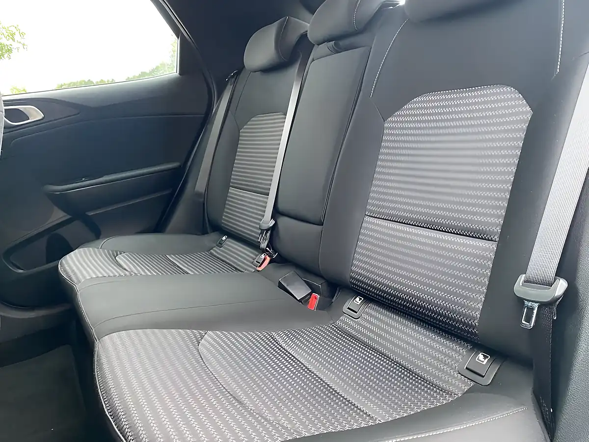 Used 2022 Kia Xceed 2 Grey - Interior and Exterior details 11