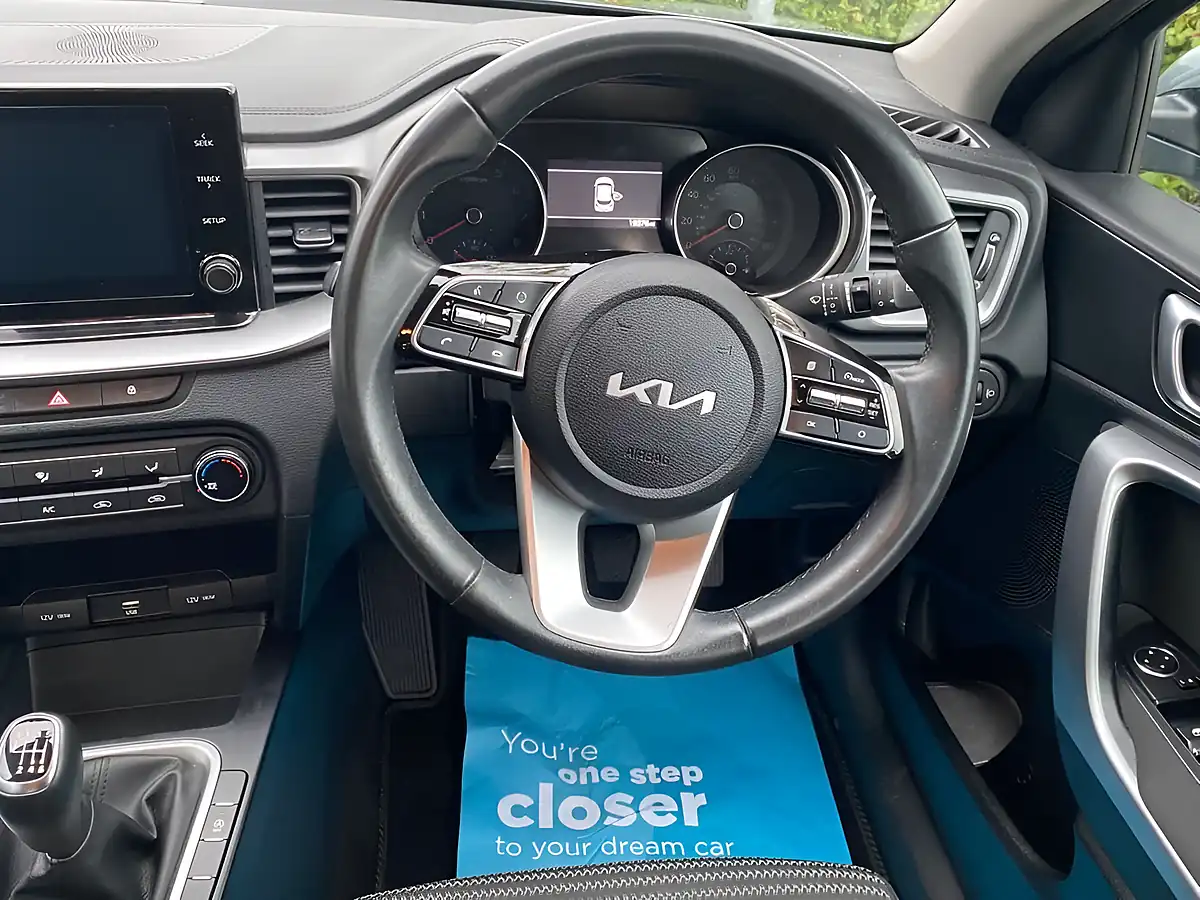 Used 2022 Kia Xceed 2 Grey - Interior and Exterior details 13