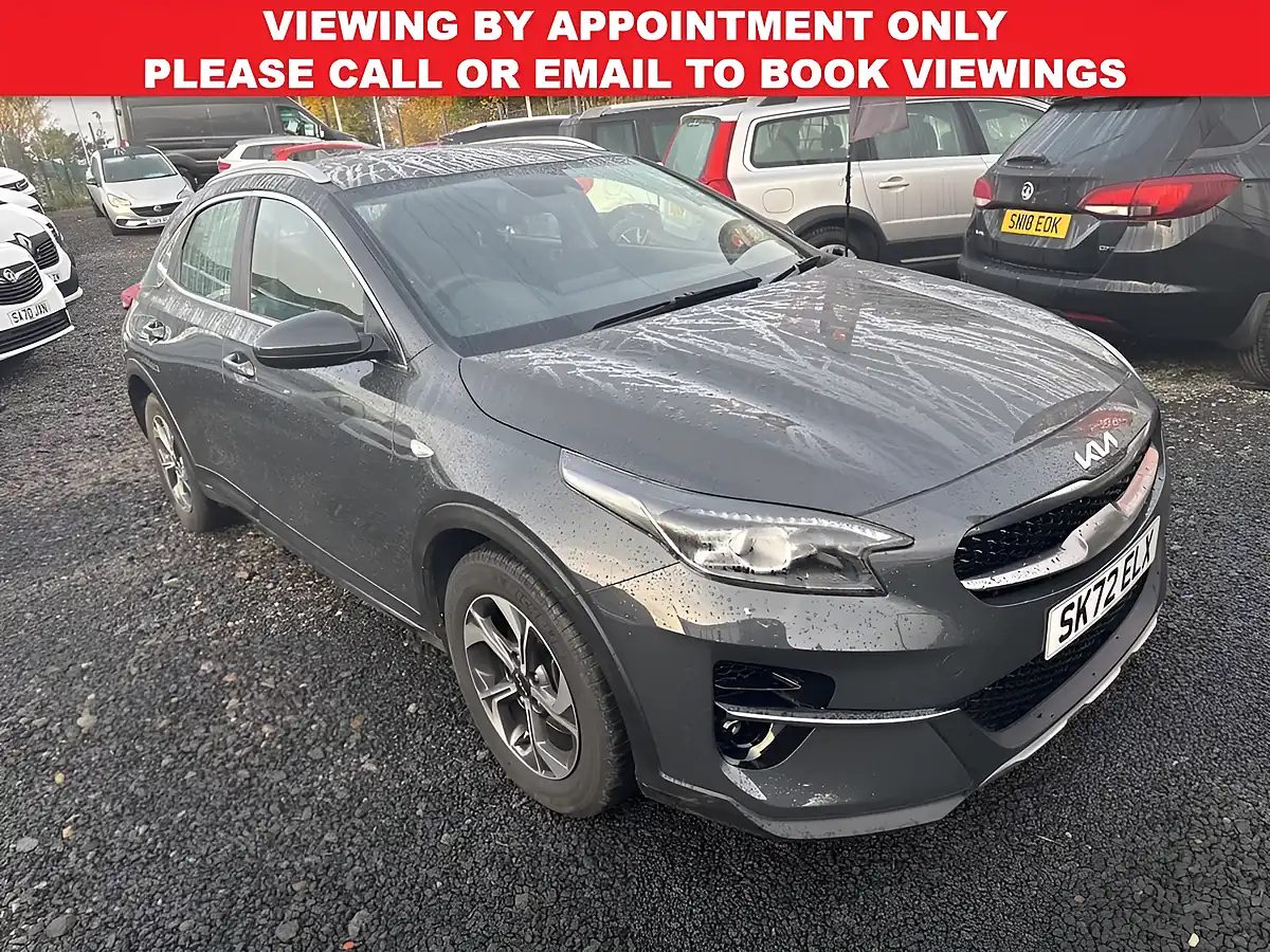 Used 2022 Kia Xceed 2 Grey - Front View