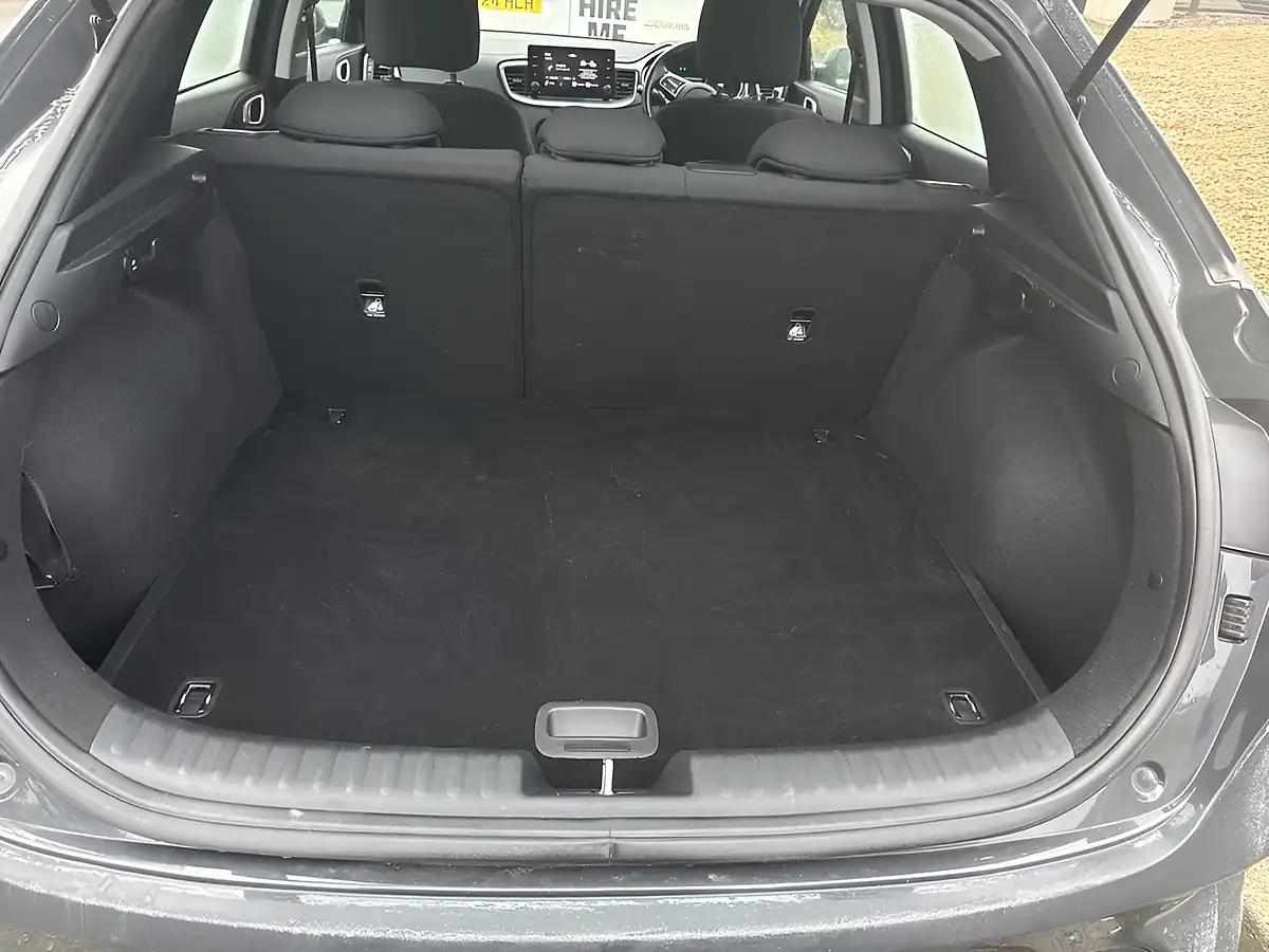 Used 2022 Kia Xceed 2 Grey - Interior and Exterior details 4