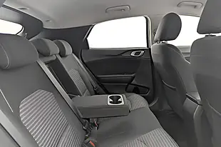 Used 2022 Kia Xceed 2 White - Interior and Exterior details 10