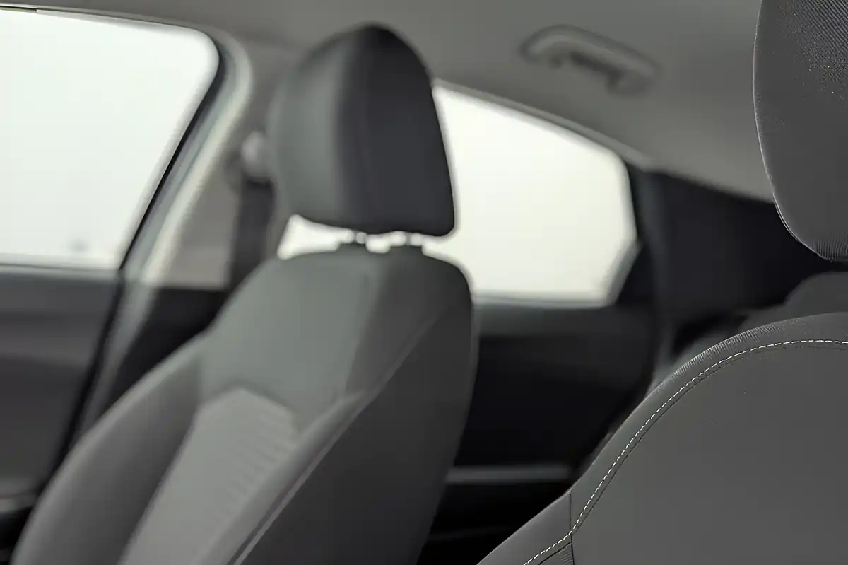 Used 2022 Kia Xceed 2 White - Interior and Exterior details 13
