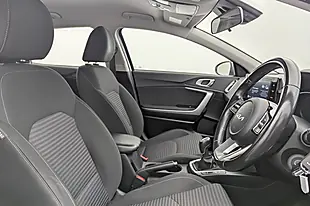 Used 2022 Kia Xceed 2 White - Interior and Exterior details 2