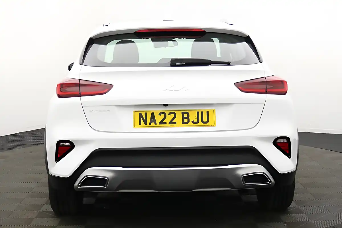 Used 2022 Kia Xceed 2 White - Interior and Exterior details 4