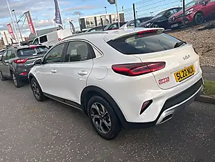 Used 2022 Kia Xceed 2 White - Interior and Exterior details 4