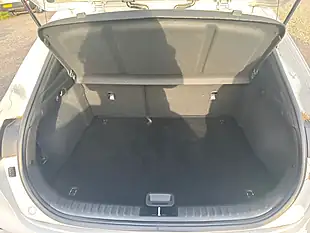 Used 2022 Kia Xceed 2 White - Interior and Exterior details 6