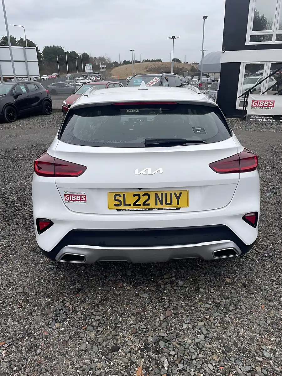 Used 2022 Kia Xceed 2 White - Interior and Exterior details 2