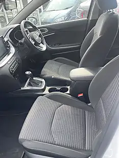 Used 2022 Kia Xceed 2 White - Interior and Exterior details 6