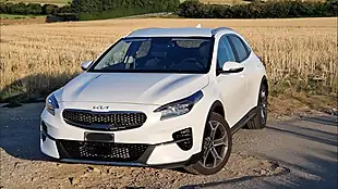 Used 2022 Kia Xceed 2 White - Interior and Exterior details 7