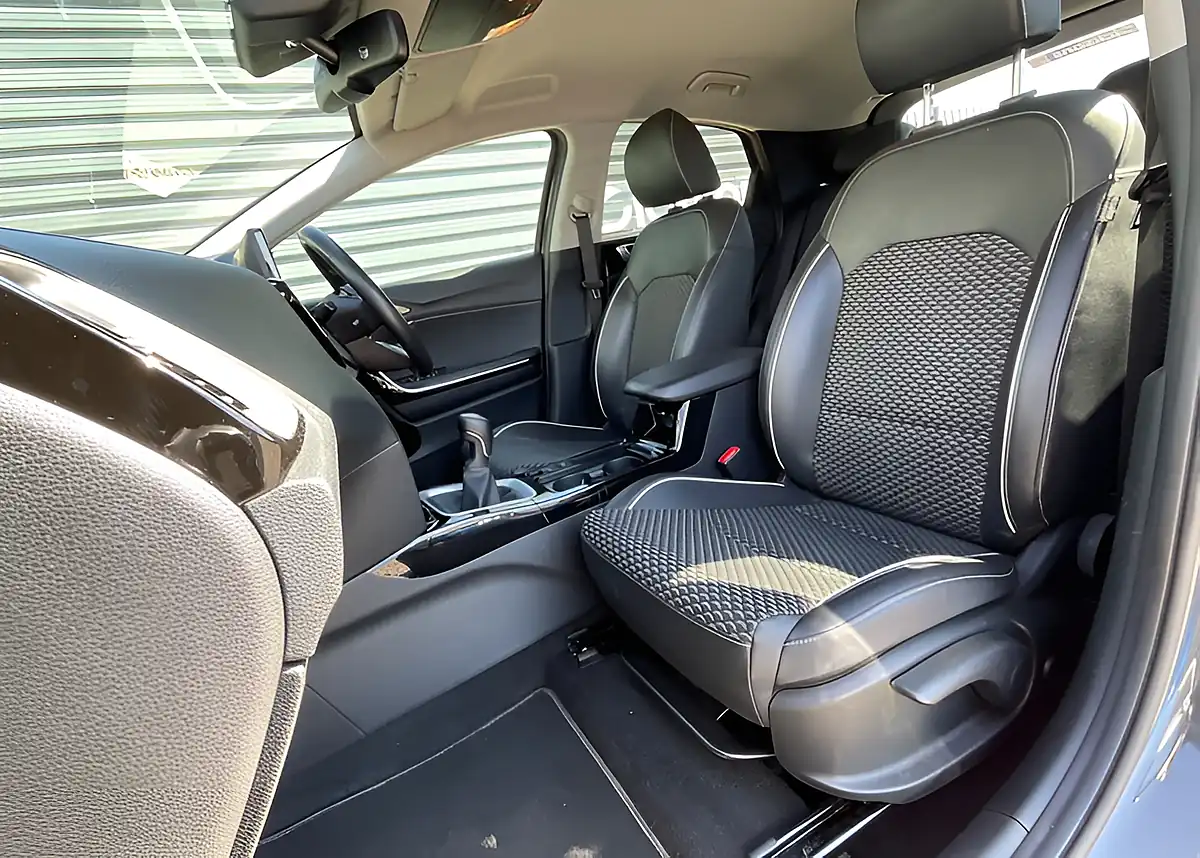 Used 2022 Kia Xceed 3 Dark Penta Metal - Interior and Exterior details 12