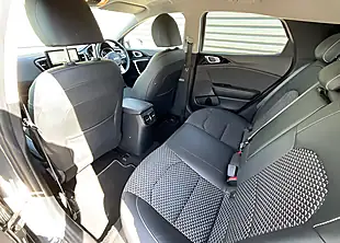 Used 2022 Kia Xceed 3 Dark Penta Metal - Interior and Exterior details 18