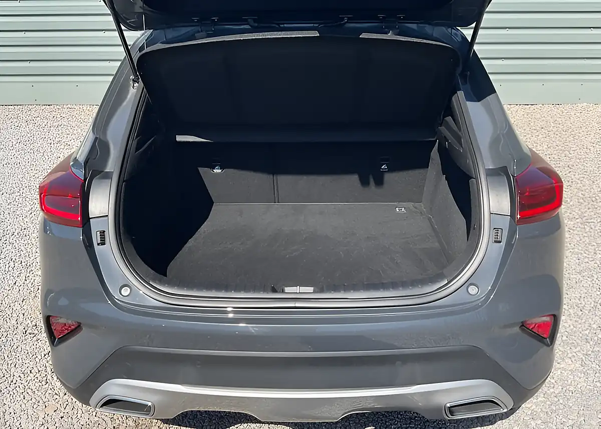 Used 2022 Kia Xceed 3 Dark Penta Metal - Interior and Exterior details 19