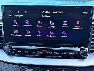 Used 2022 Kia Xceed 4 Grey - Interior and Exterior details 17