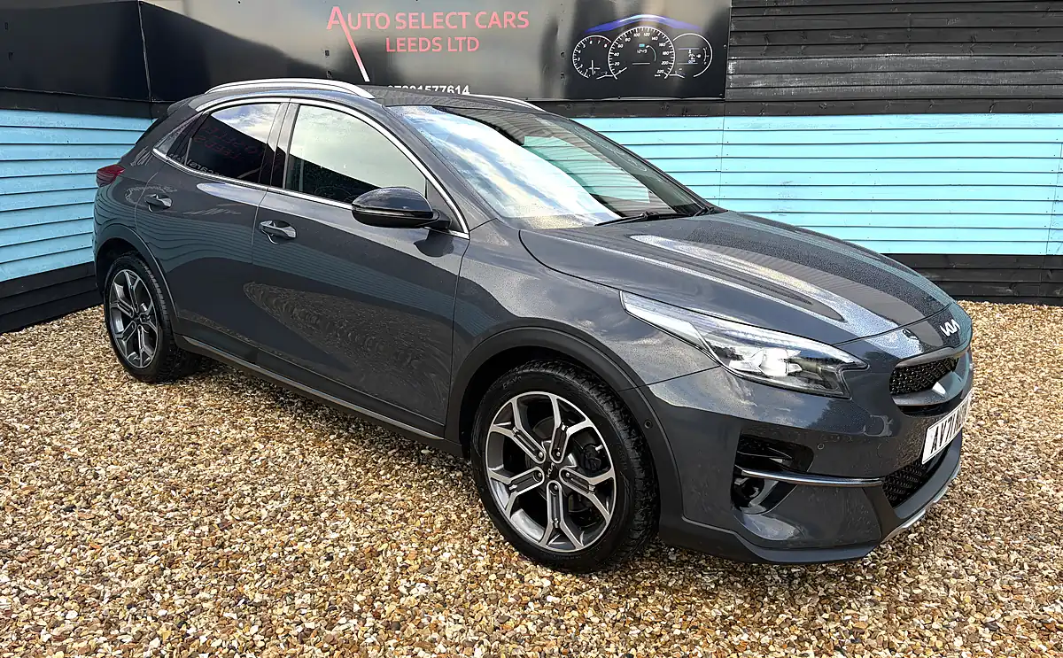 Used 2022 Kia Xceed 4 Grey - Interior and Exterior details 2