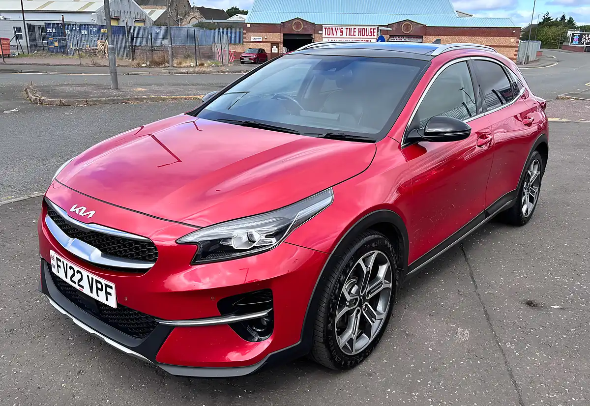 Used 2022 Kia Xceed 4 Red - Interior and Exterior details 5