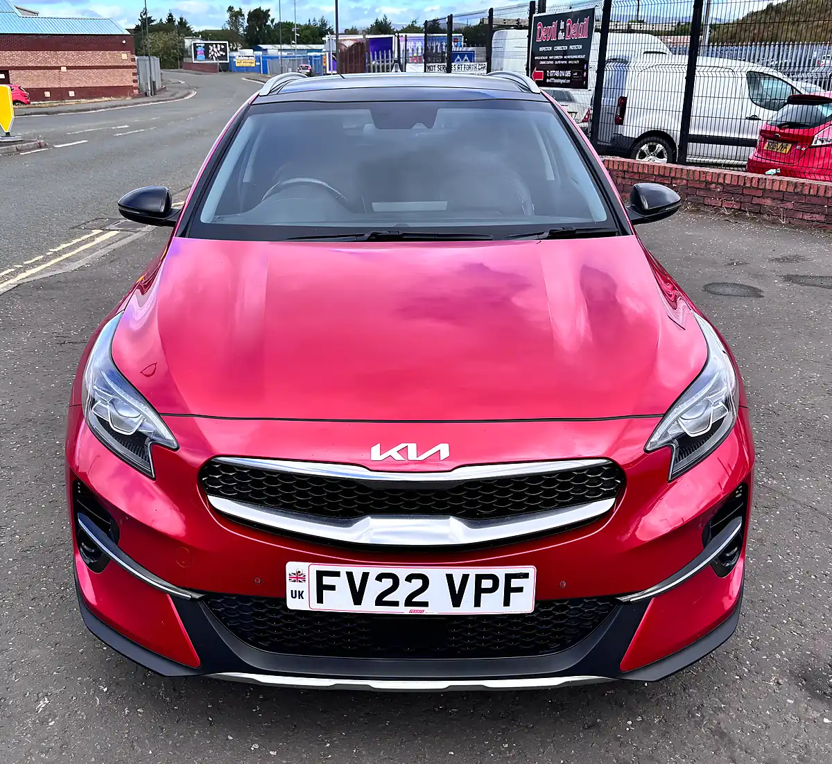 Used 2022 Kia Xceed 4 Red - Interior and Exterior details 6