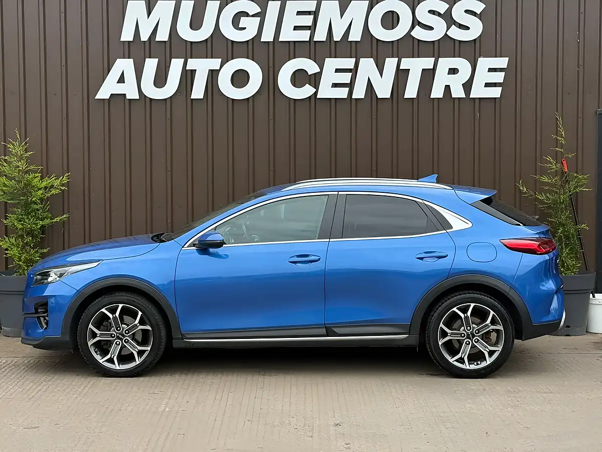 Used 2022 Kia Xceed Connect Blue - Interior and Exterior details 4