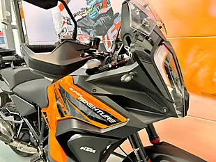 Used 2022 Ktm 1290 Super Adventure S - Interior and Exterior details 5