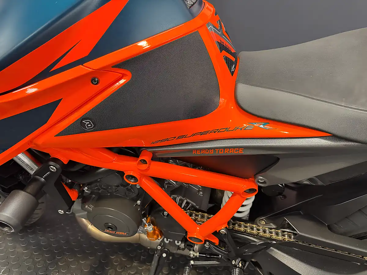 Used 2022 Ktm 1290 Super Duke R - Interior and Exterior details 18
