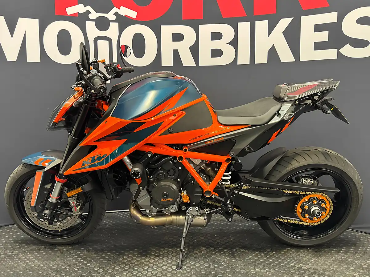 Used 2022 Ktm 1290 Super Duke R - Interior and Exterior details 4
