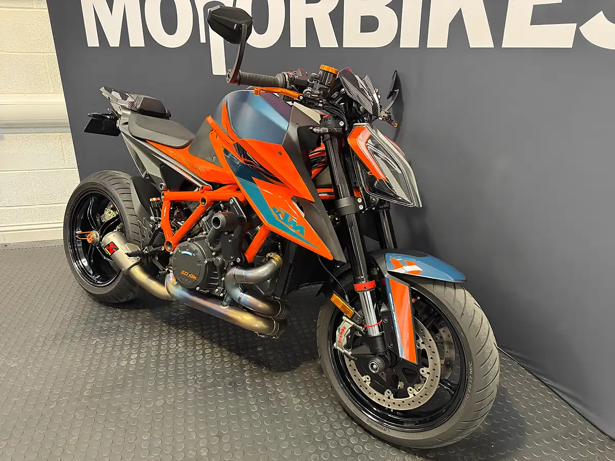 Used 2022 Ktm 1290 Super Duke R - Interior and Exterior details 5
