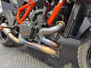 Used 2022 Ktm 1290 Super Duke R - Interior and Exterior details 9