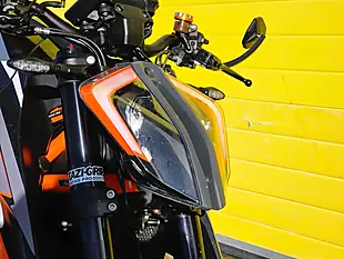 Used 2022 Ktm 1290 Super Duke R Orange - Interior and Exterior details 11