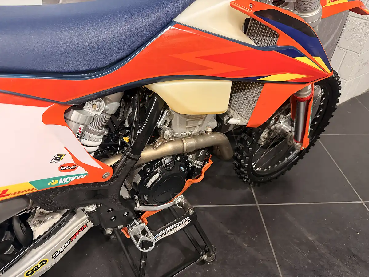 Used 2022 Ktm 250 Exc-F Orange - Interior and Exterior details 4