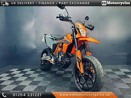2022 KTM 690 SMC R