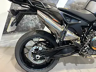 Used 2022 Ktm 890 Duke Black and Orange - Interior and Exterior details 12